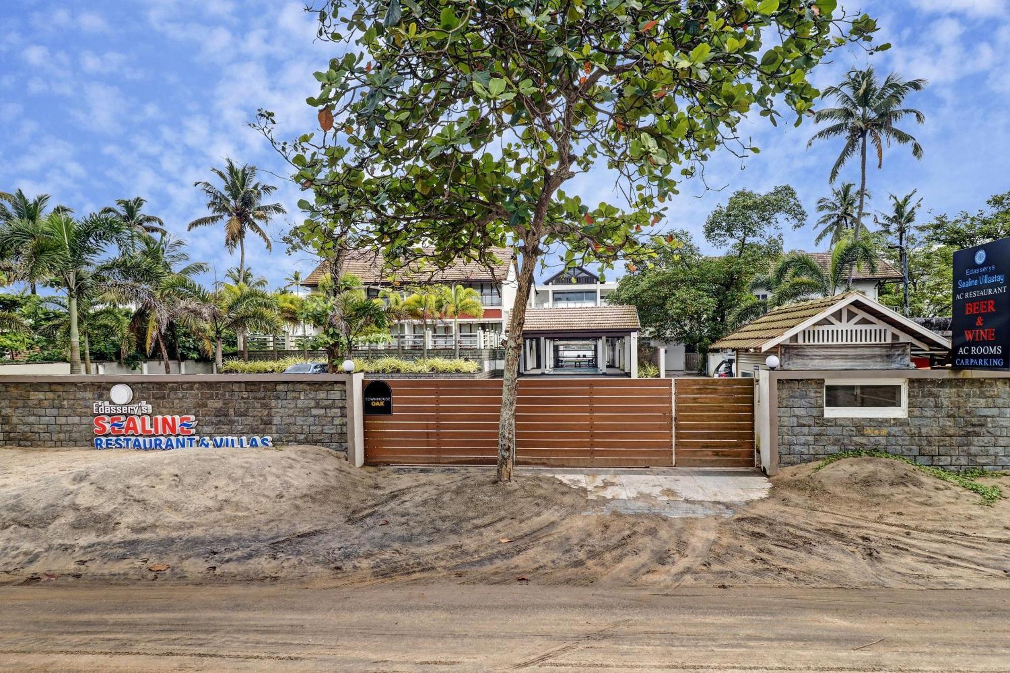 Townhouse Oak Edassery'S Sealine Villa Stay Коччи Экстерьер фото