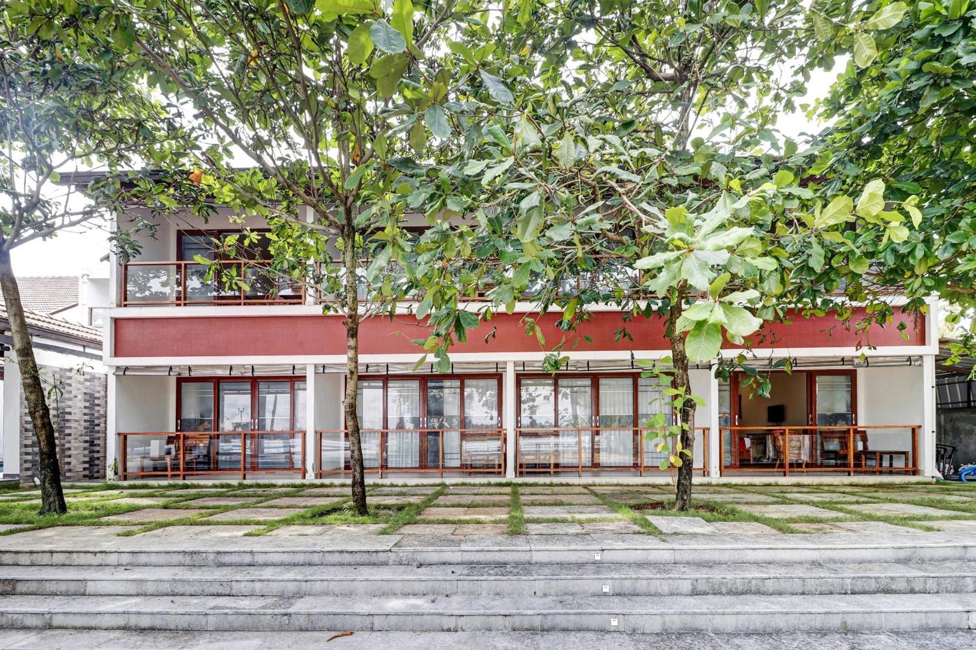 Townhouse Oak Edassery'S Sealine Villa Stay Коччи Экстерьер фото