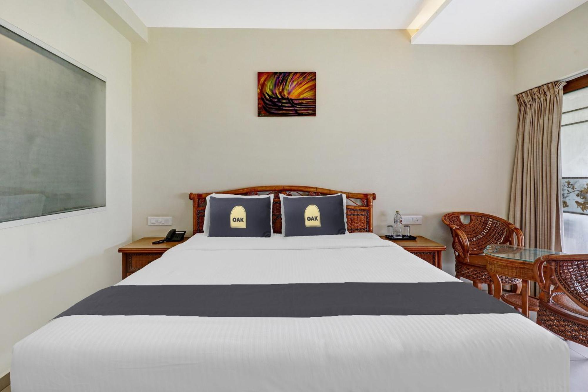 Townhouse Oak Edassery'S Sealine Villa Stay Коччи Экстерьер фото