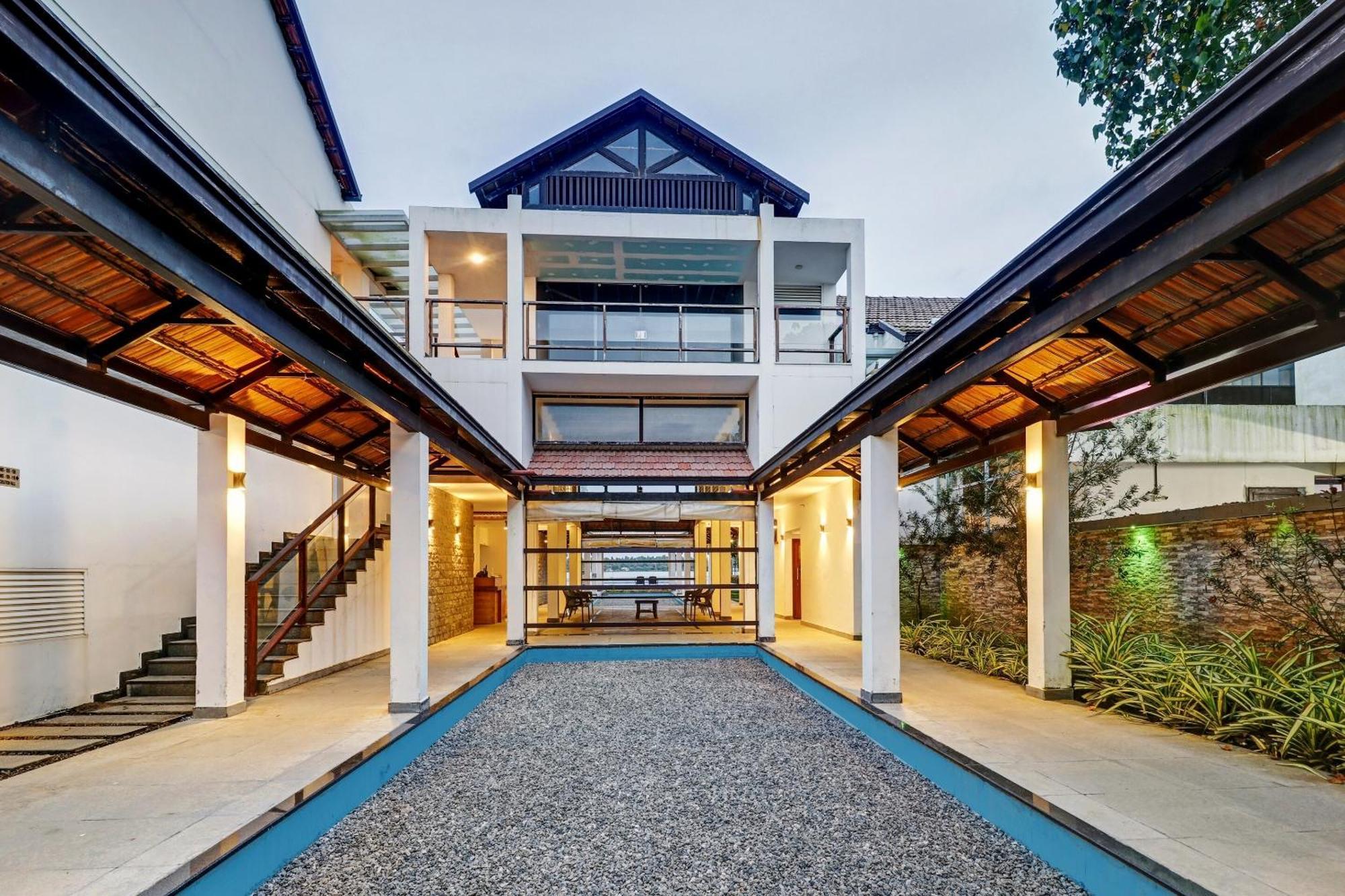 Townhouse Oak Edassery'S Sealine Villa Stay Коччи Экстерьер фото